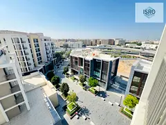 BEST OPPORTUNITY SPACIOUS 2B FULLY BRIGHT