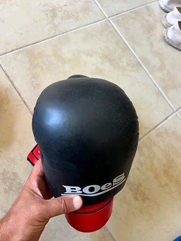 Quality Red Boxing Gloves - Perfect for Training 16oz