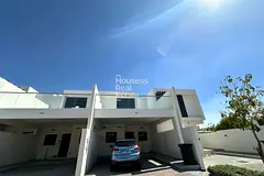 SPACIOUS MIDDLE UNIT 3BED PLUS MAID