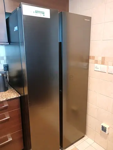 Samsung Digital Inverter Side-by-side Refrigerator Almost new Condition