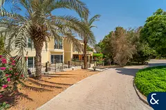 Vacant Townhouse | Amazing Location | GCMC