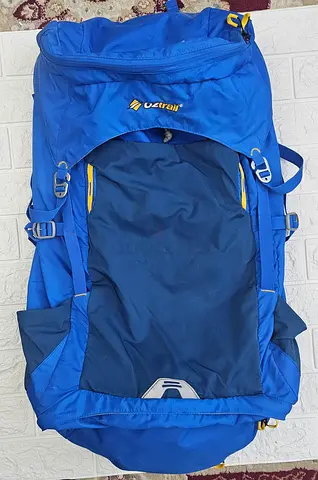 شنطة ظهر Oztrail للمشي والرحلات 
 Oztrail Hiking  Travel Backpack – Brand New!