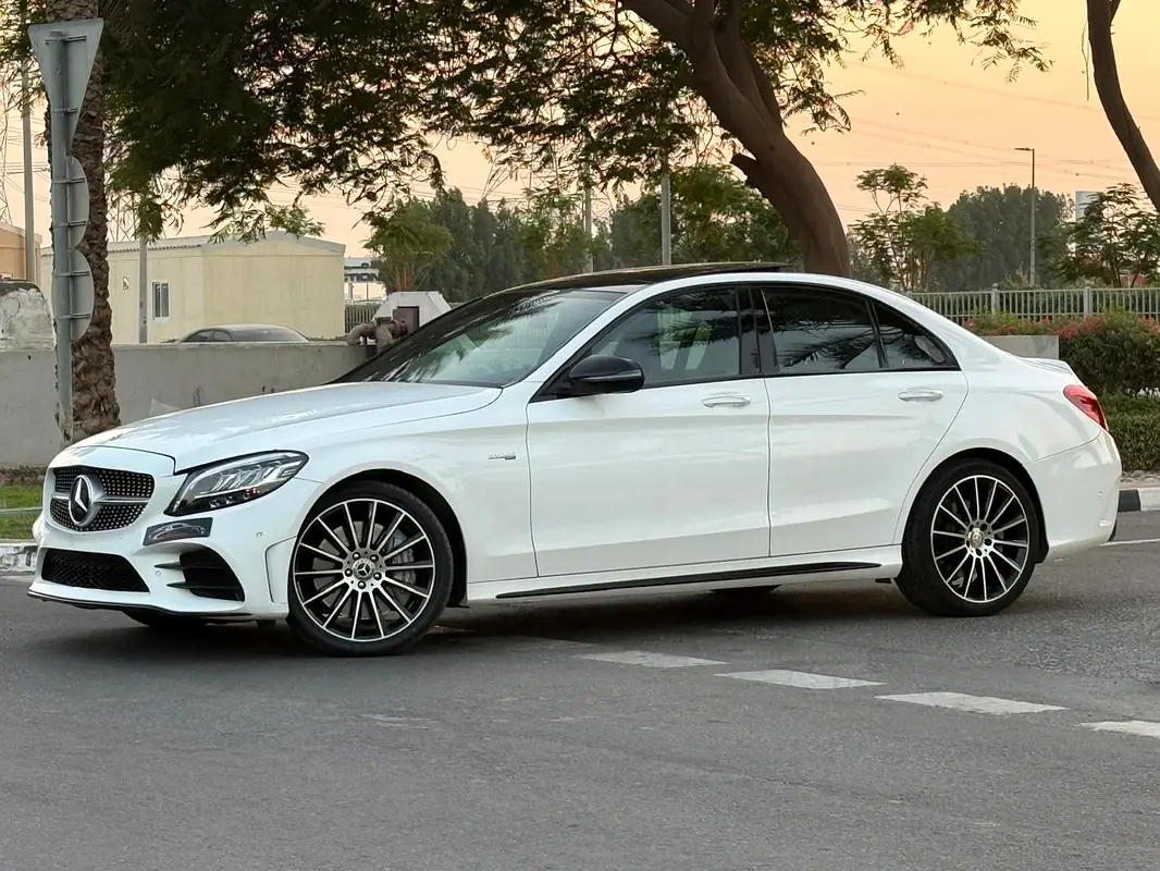 Mercedes-Benz C-Class 2021 — photo 1 of 20