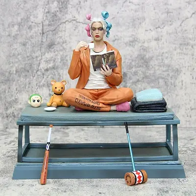 Harley Quinn Collectible Figure ،DC Comics Joker Series ،Prison Outfit Scene،High Quality Statue Toy
