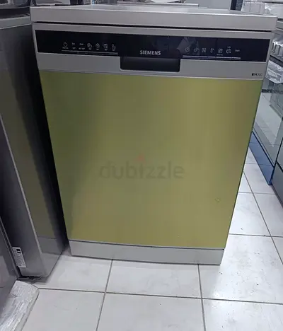 Siemens iQ300 Latest Model Dishwasher 3 Racks  WifiConn@ct  Excellent condition Working