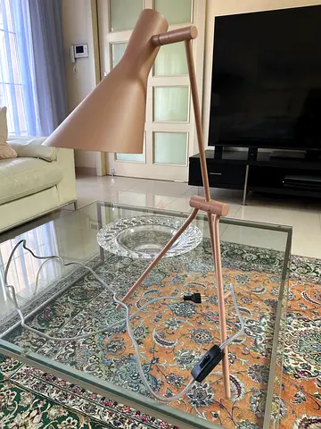 An id design table lamp