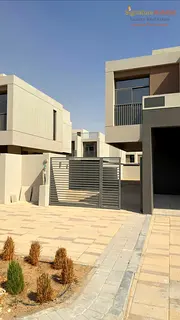 Luxury Beachfront Villa | Multiple Cheques | Garden Option Available
