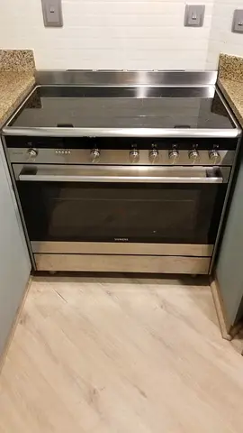 Siemens iq700 full electric cooker dual fan made in Italy perfect working