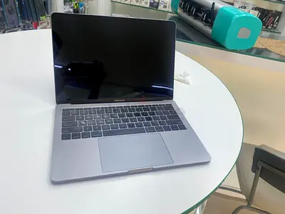MacBook Pro 13 inch