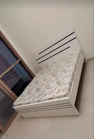 Queen size bed