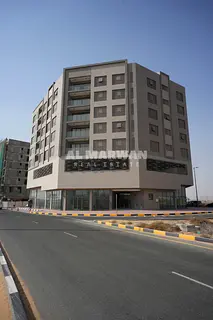 One Month Free-Luxury 3Bhk-Brand new-Master room-Maids room-Free parking-No Commission