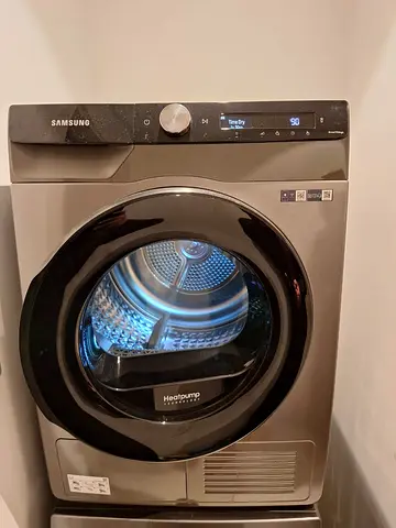 Samsung 9kg  heat pump Dryer with wifi system