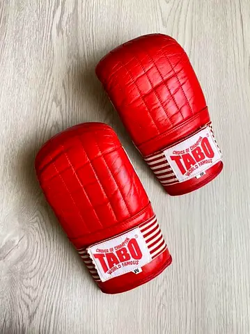 New Boxing Gloves size M