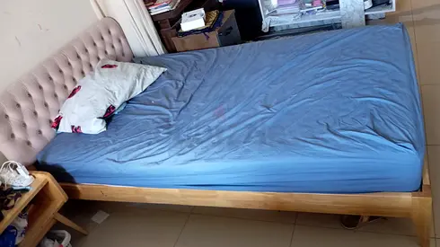 Queen 2 beds pcs set Comfortable and Stylish medicated beds