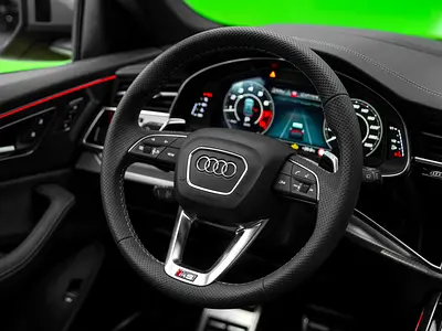 2025 AUDI RS Q8 photo 9