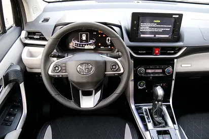 2025 Toyota VELOZ — миниатюра 8