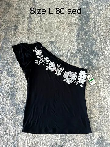 Top with one shoulder size L