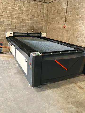 CO2 LASER CUTTING MACHINE FOR SALE