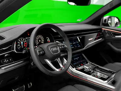 2025 AUDI RS Q8 photo 8