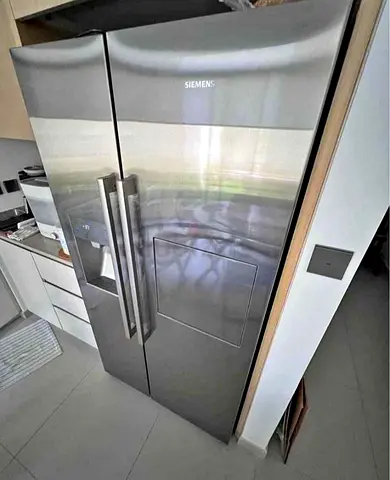 Siemens letest model iQ700 side by side fridge freezer with water dispenser ice maker mini bar