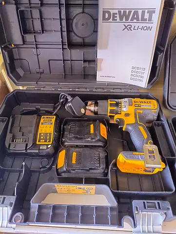 DEWALT TIGHTER 18V B.L