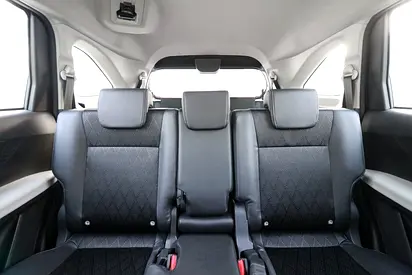 2025 Toyota VELOZ — миниатюра 18