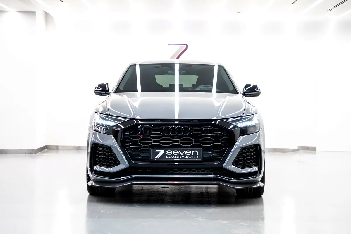 Audi RS Q8 2022 — photo 1 of 19