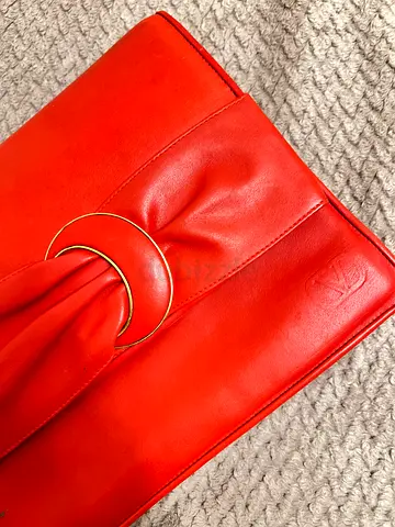 Valentino  garavani two way bag clutch /sling