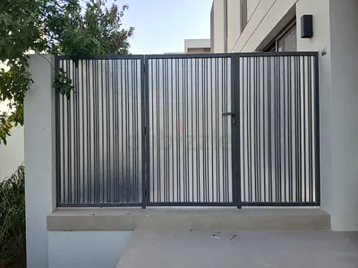 Frosted privacy screens fence