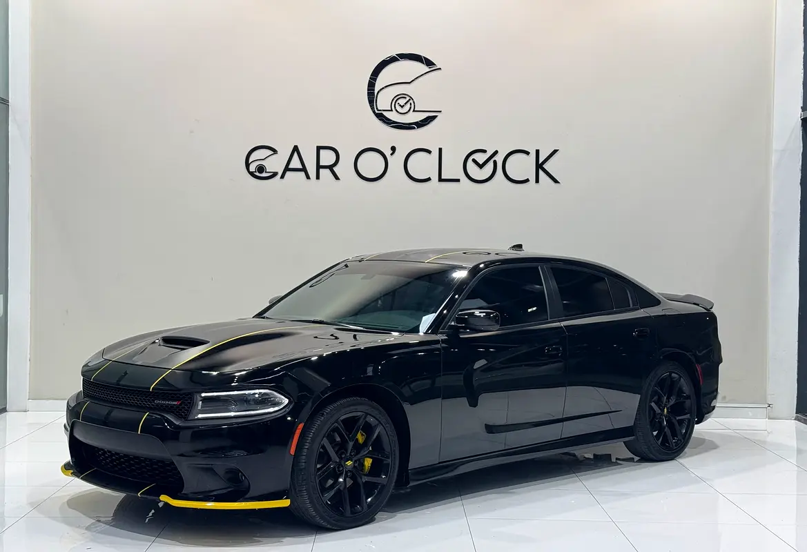 Dodge Charger 2022 — photo 1 of 11
