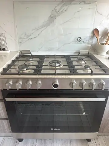 Bosch Series 2 Freestanding Full Gas Cooking 90x60cm Perfect Condition under warranty