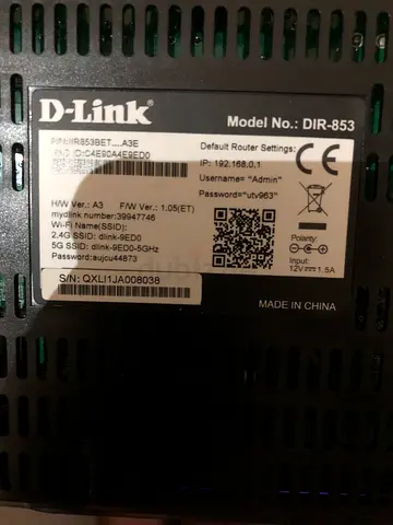 DLink WiFi router at 25 aed