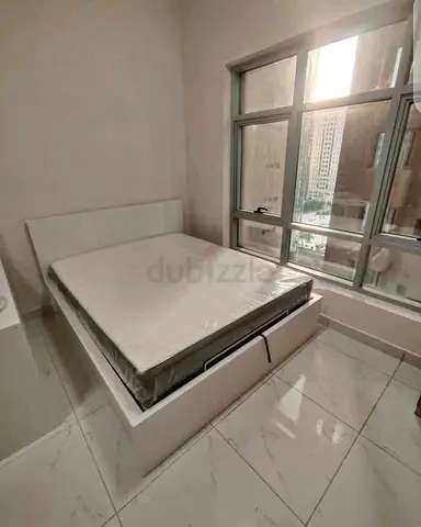 Ikea king size hydraulic bed with Ikea mattress