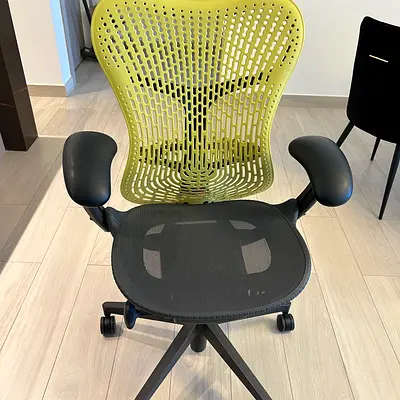 Herman Miller Mirra 2 fully loaded