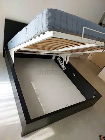 Ikea queen size hydraulic bed with Ikea mattress  ‎
