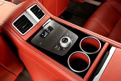 2014 Aston Martin RAPIDE — миниатюра 12