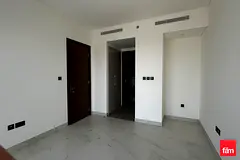 Luxury Living| Modern Interior | Maids Room