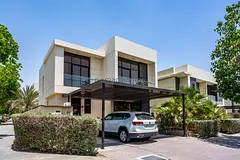 IMMACULATE HOME | SERENE | VACANT | CORNER VILLA