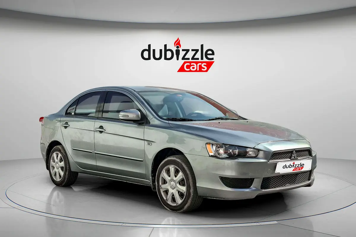 Mitsubishi Lancer 2015 — photo 1 of 13