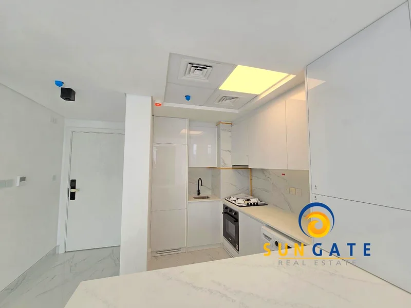 جديد بالكامل، بإطلالة على الحديقة، طابق منخفض64410738208642113