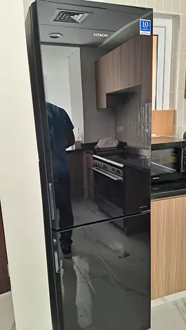 Hitachi refrigerator bottom freezer 60cm width 190cm height