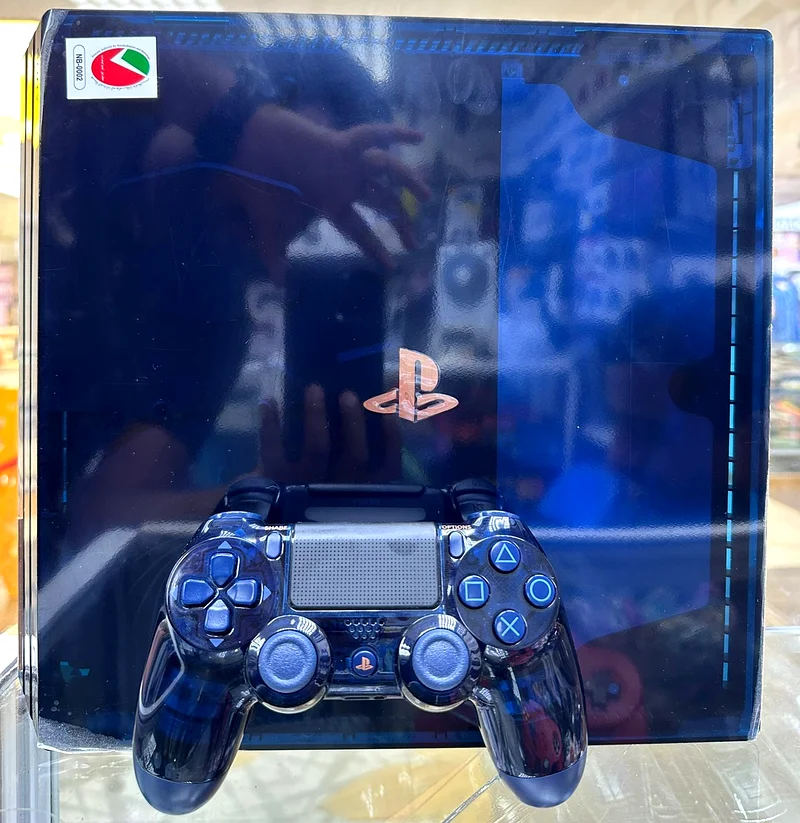 Ps4 pro 500 million limited edition dubizzle