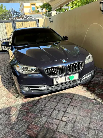 Accident free-Original paint GCC -service history with John workshop