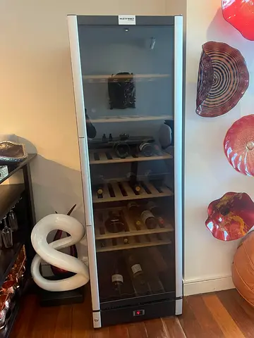 Vestfrost latest model dual zone temperature wine fridge