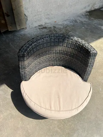 Stylish Woven Chair with Cushion for Cozy Spaces