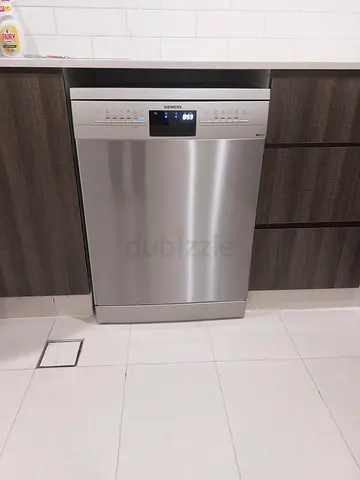 Siemens iq300 dishwasher same Like New Conditions