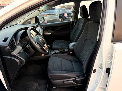 صورة 9 لـ 2020 Toyota INNOVA