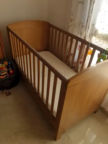 Mothercare Padstow set: Baby Cot/ Toddler Bed (with mattress) and Changing Unit, in Oak color