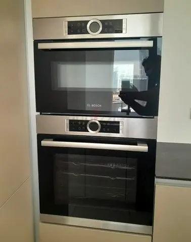 Bosch series 8 bulit in  oven and microwave set