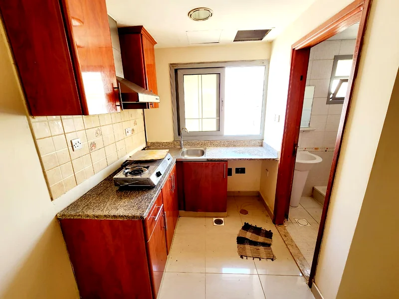 Hott Offer || Spacious Studio with Separate Kitchen || Renovated Building64410784612611110